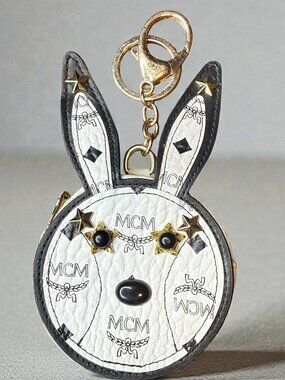 MCM White Visetos Rabbit Coin Purse / Key Charm – Rare